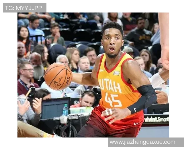 爵士强势击败灰熊，米切尔狂砍35分，实力尽显无遗